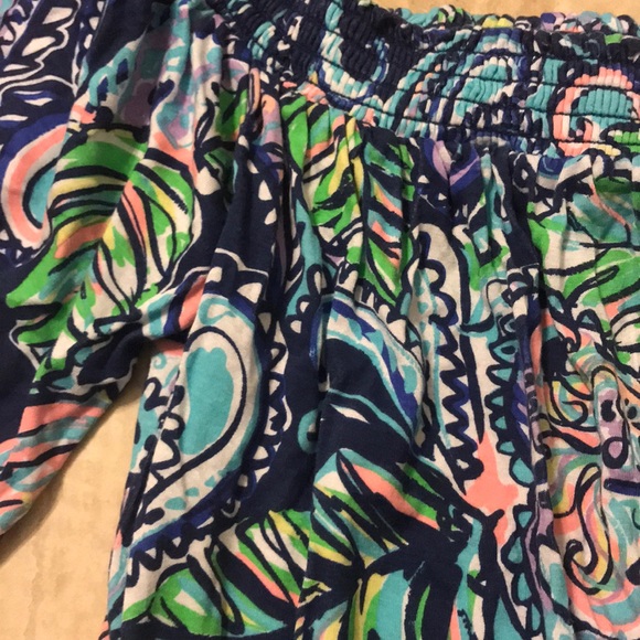 Lilly pulitzer off shoulder top - Picture 3 of 3